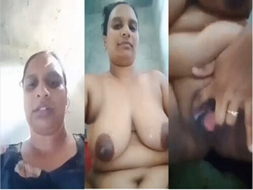 Indian Bahbhi Shows Her Nude Body For Lover