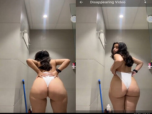 Horny Indian Mall Shows For Lover